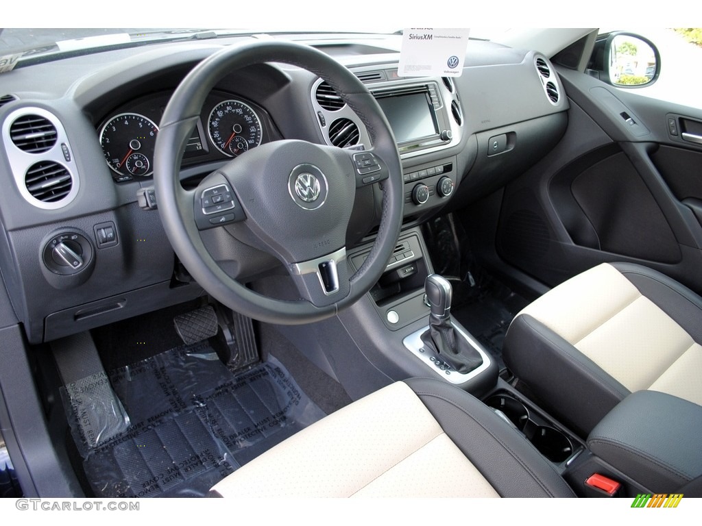 Beige/Black Interior 2017 Volkswagen Tiguan Wolfsburg Photo #120115440