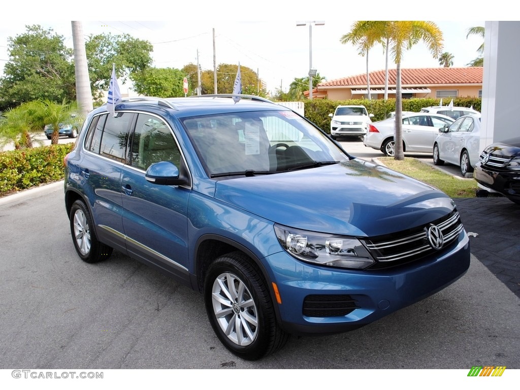 2017 Tiguan Wolfsburg - Pacific Blue Metallic / Sandstone photo #1