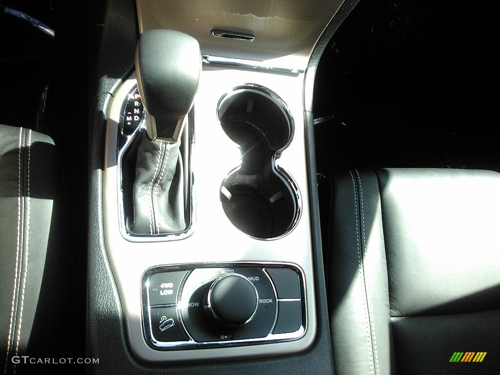 2017 Grand Cherokee Limited 4x4 - Diamond Black Crystal Pearl / Black photo #7