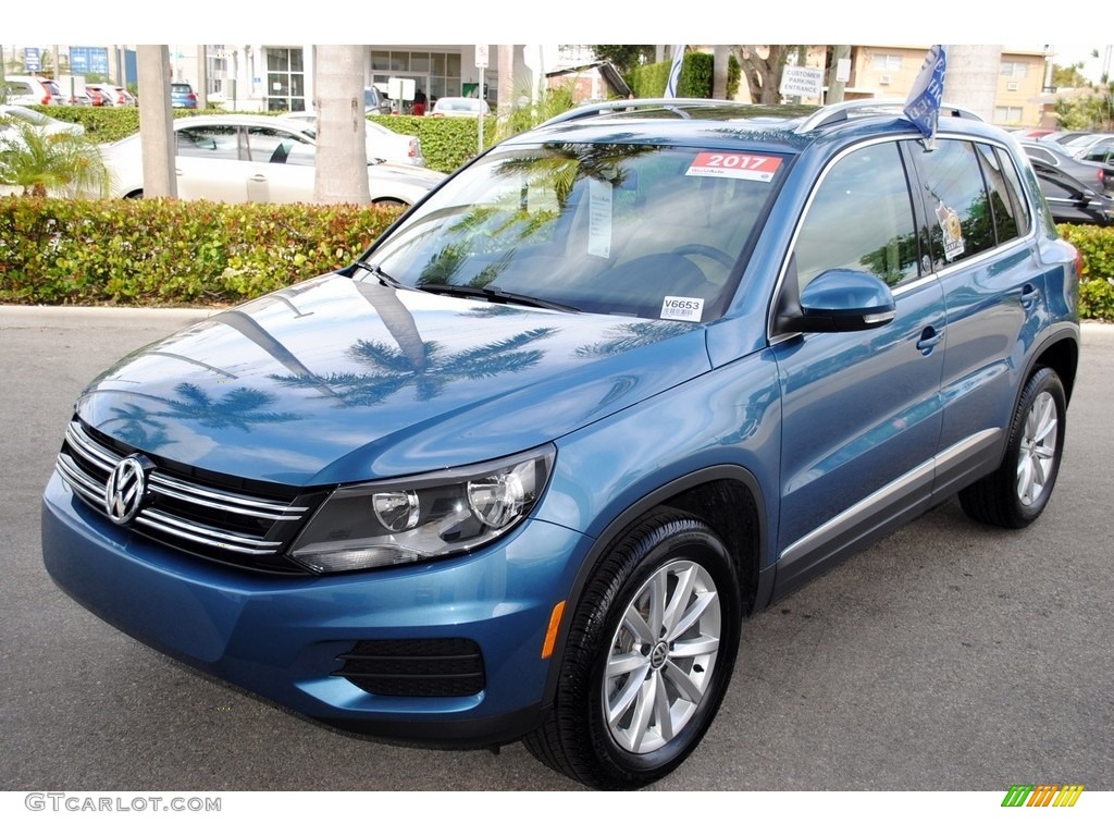 2017 Volkswagen Tiguan Wolfsburg Exterior Photos