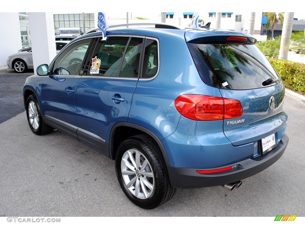 2017 Tiguan Wolfsburg - Pacific Blue Metallic / Sandstone photo #6