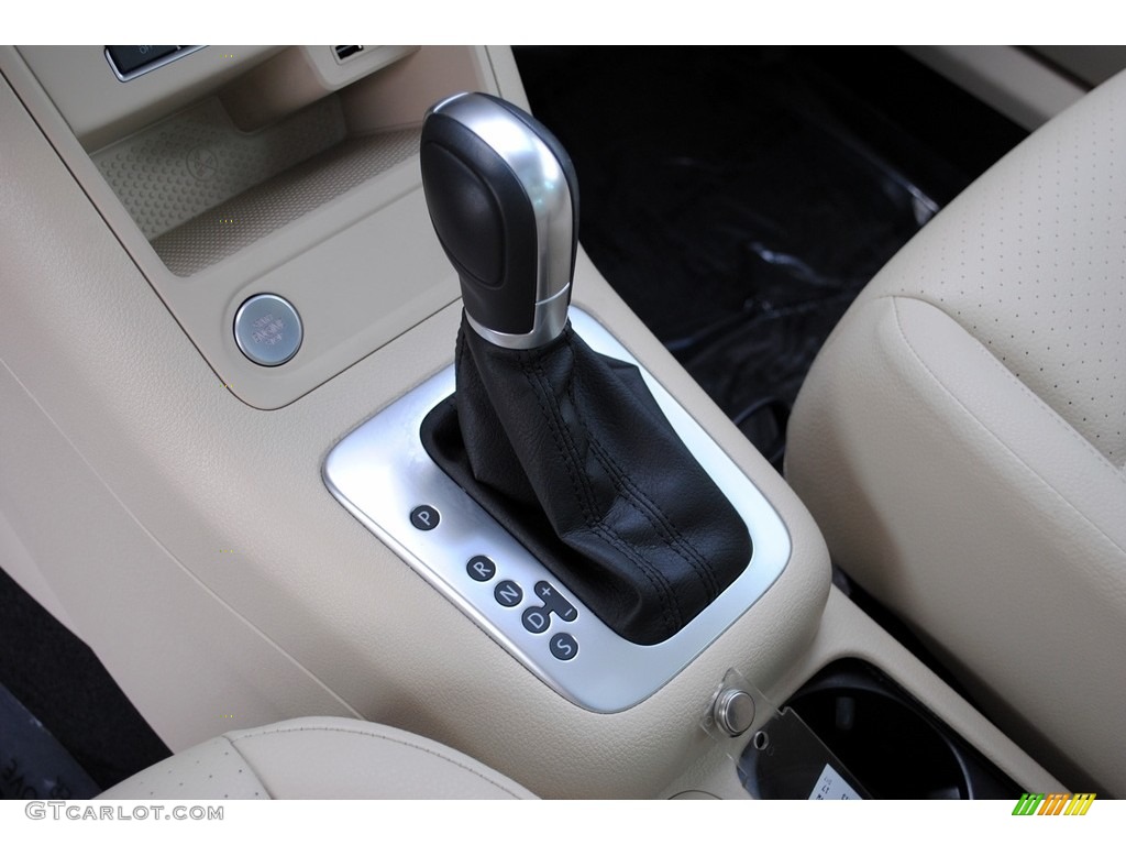 2017 Volkswagen Tiguan Wolfsburg Transmission Photos