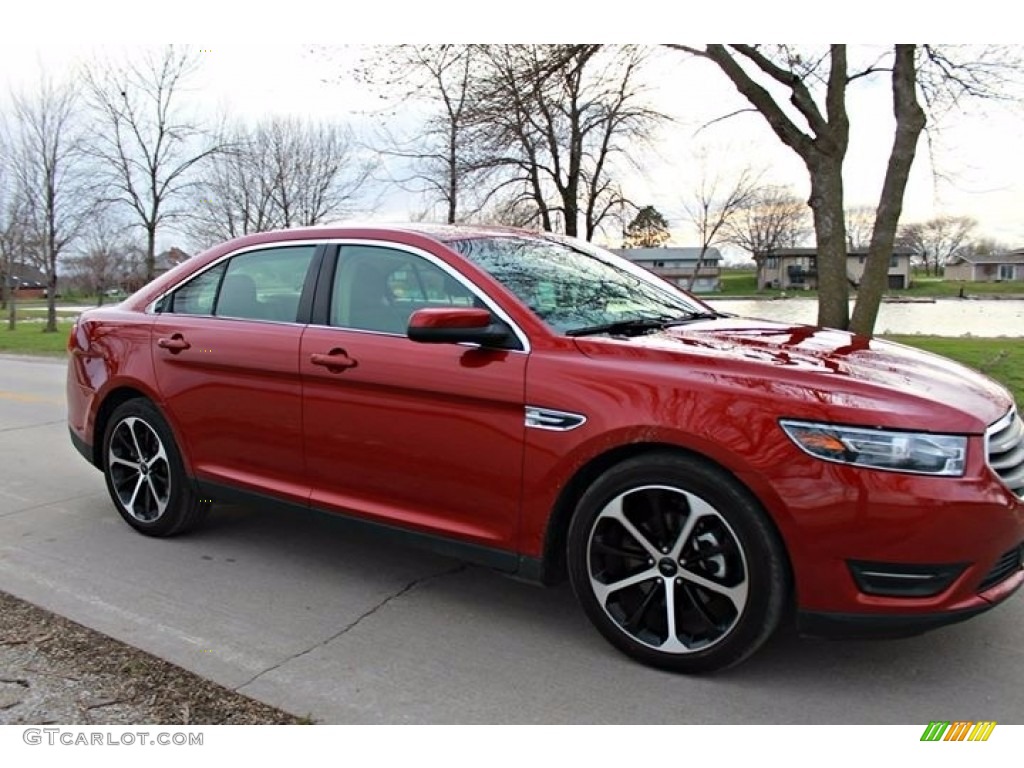 2015 Taurus SEL - Ruby Red Metallic / Dune photo #17