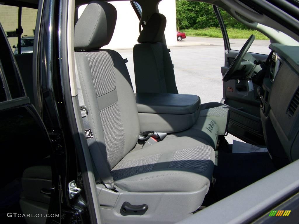 2007 Ram 1500 SLT Quad Cab 4x4 - Brilliant Black Crystal Pearl / Medium Slate Gray photo #13