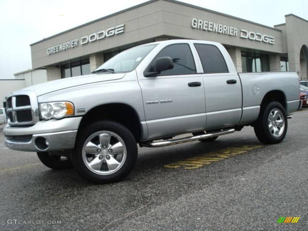 2004 Ram 1500 SLT Quad Cab 4x4 - Bright Silver Metallic / Dark Slate Gray photo #2