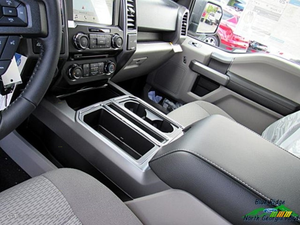 2017 F150 XLT SuperCrew 4x4 - Oxford White / Earth Gray photo #27