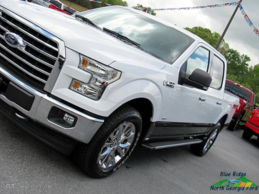 2017 F150 XLT SuperCrew 4x4 - Oxford White / Earth Gray photo #34