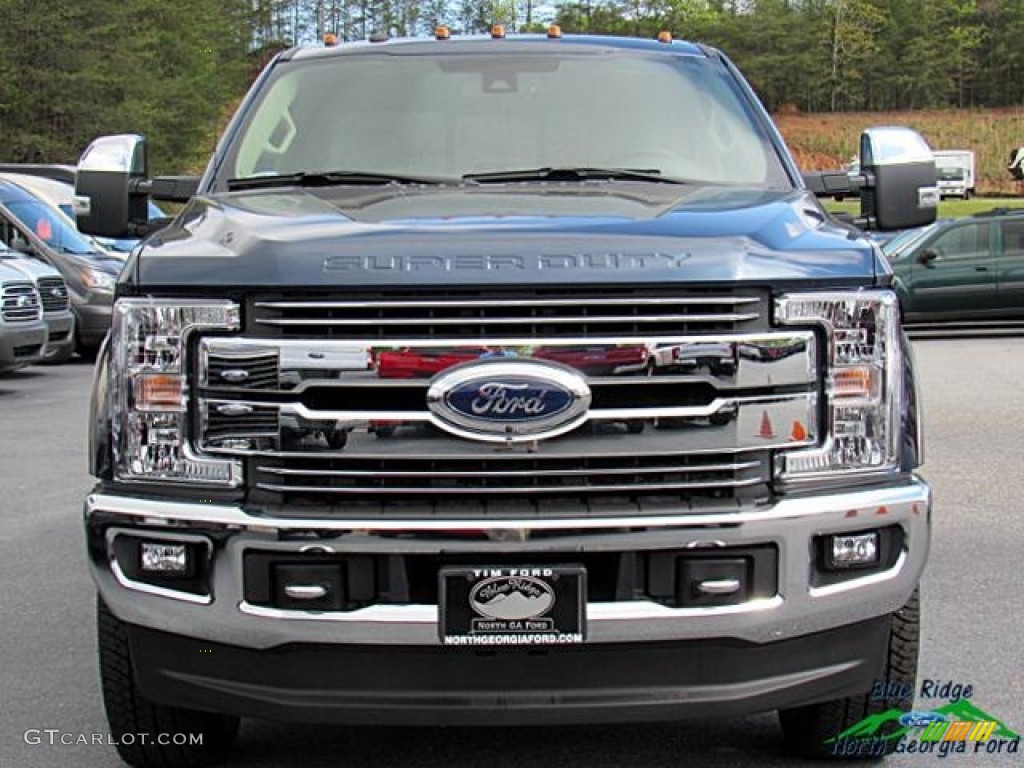 2017 F250 Super Duty Lariat Crew Cab 4x4 - Blue Jeans / Black photo #8