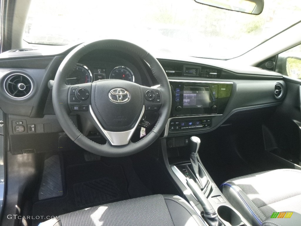 Black Interior 2017 Toyota Corolla SE Photo #120127469