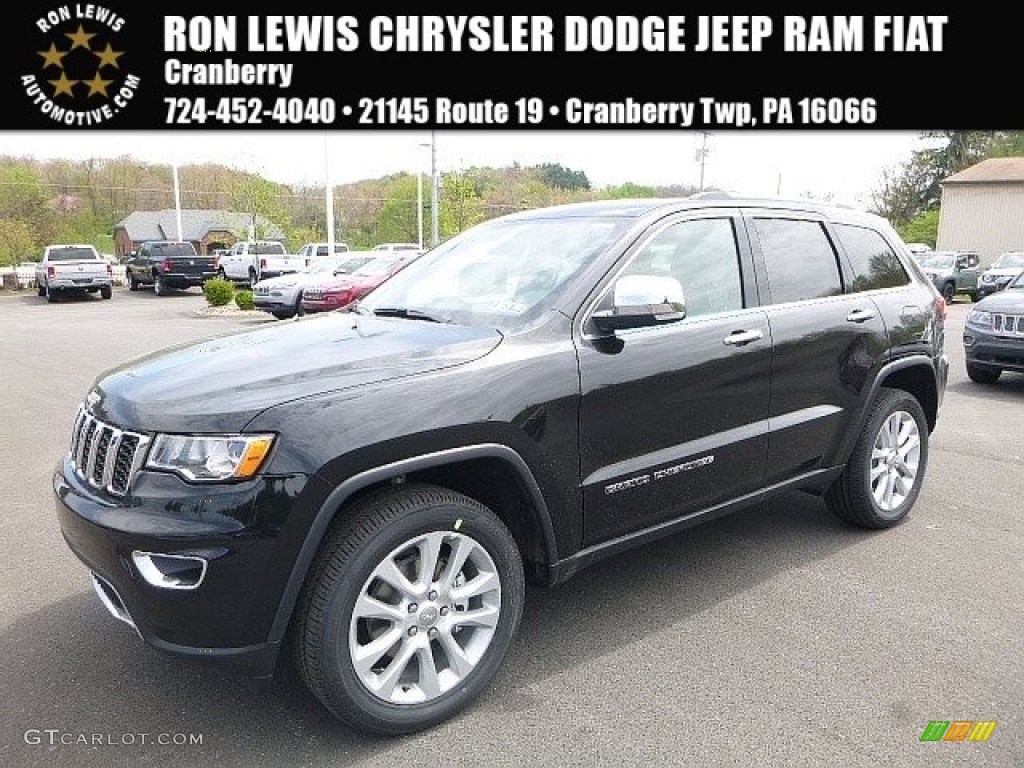 2017 Grand Cherokee Limited 4x4 - Diamond Black Crystal Pearl / Black photo #1