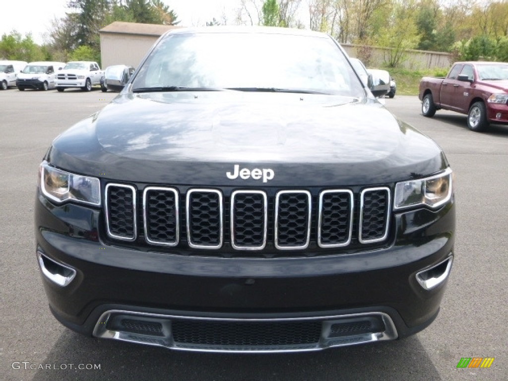 2017 Grand Cherokee Limited 4x4 - Diamond Black Crystal Pearl / Black photo #8