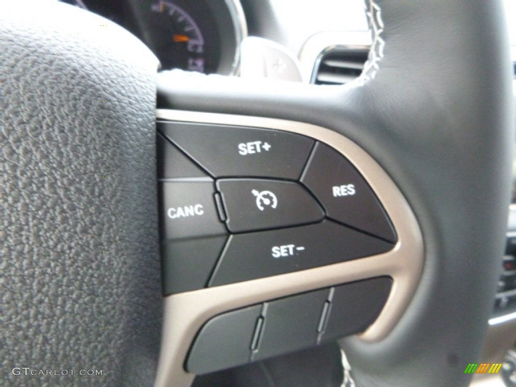 2017 Grand Cherokee Limited 4x4 - Diamond Black Crystal Pearl / Black photo #19