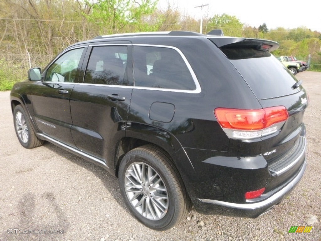 2017 Grand Cherokee Summit 4x4 - Diamond Black Crystal Pearl / Black photo #3