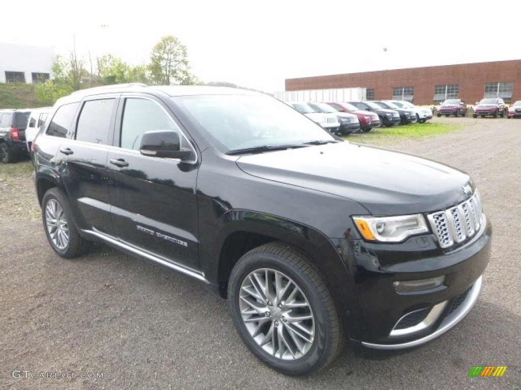 2017 Grand Cherokee Summit 4x4 - Diamond Black Crystal Pearl / Black photo #10