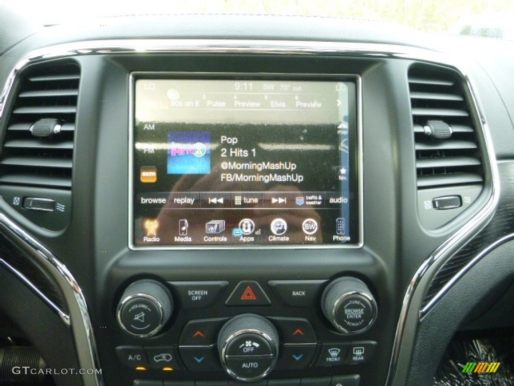 2017 Grand Cherokee Summit 4x4 - Diamond Black Crystal Pearl / Black photo #16