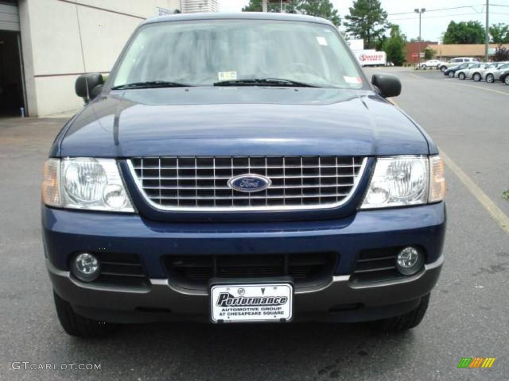 2004 Explorer XLT - Medium Wedgewood Blue Metallic / Graphite photo #6