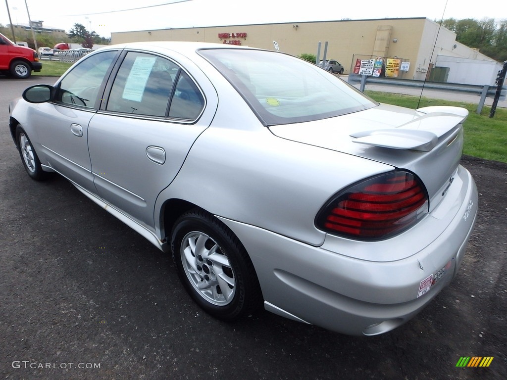 2003 Grand Am SE Sedan - Galaxy Silver Metallic / Dark Pewter photo #2