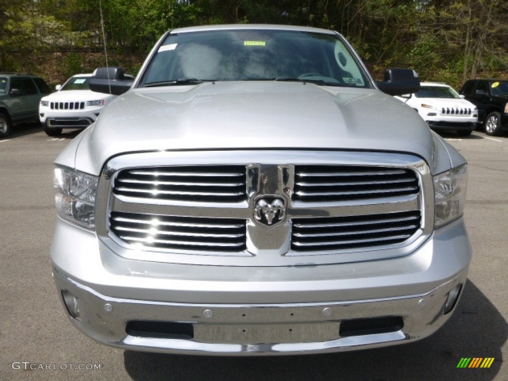 2017 1500 Big Horn Crew Cab 4x4 - Bright Silver Metallic / Black/Diesel Gray photo #12