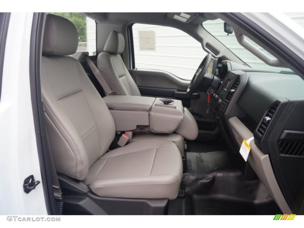Earth Gray Interior 2017 Ford F150 XL Regular Cab Photo #120133955