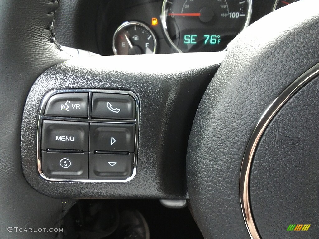 2017 Wrangler Sahara 4x4 - Black / Black photo #13