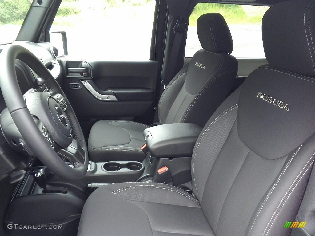 2017 Wrangler Sahara 4x4 - Black / Black photo #22