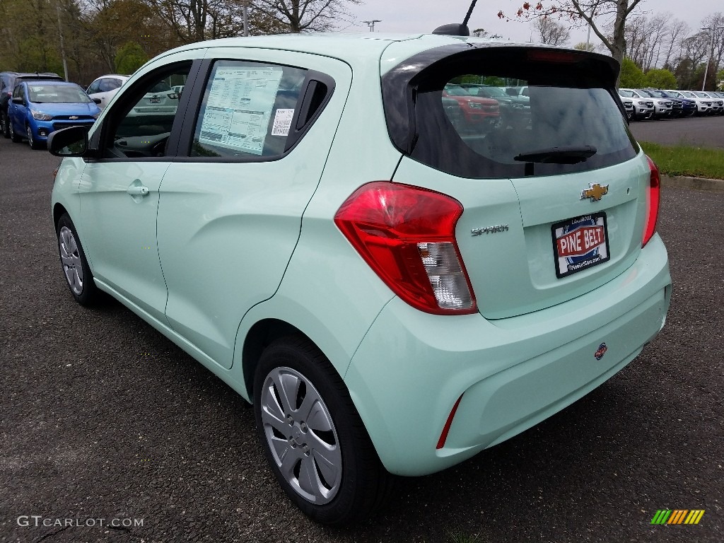 2017 Spark LS - Mint / Jet Black photo #4