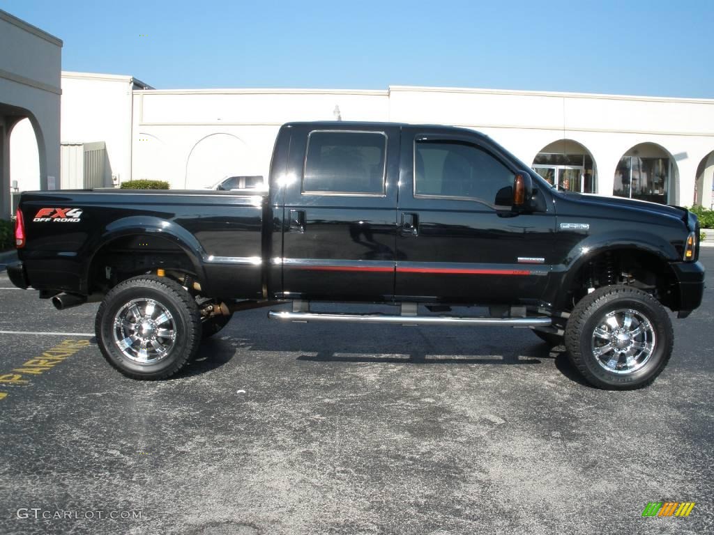 2007 F250 Super Duty Lariat Outlaw Crew Cab 4x4 - Black / Black/Red Leather photo #6