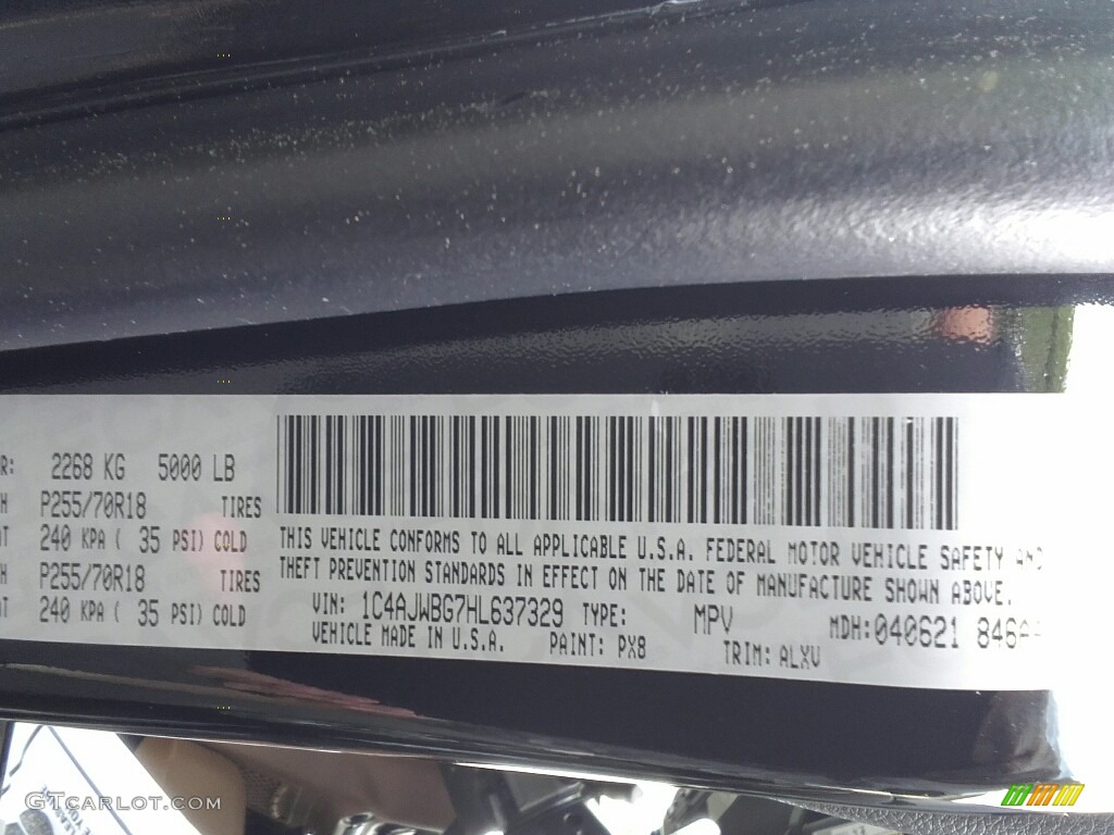 2017 Wrangler Sahara 4x4 - Black / Black/Dark Saddle photo #28