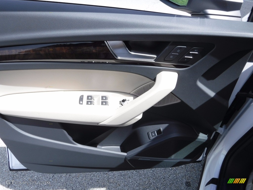 2018 Audi Q5 2.0 TFSI Premium Plus quattro Atlas Beige Door Panel Photo #120141965