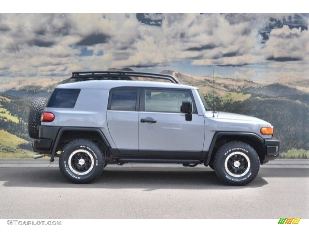 2013 FJ Cruiser 4WD - Trail Teams Cement Gray / Dark Charcoal photo #2