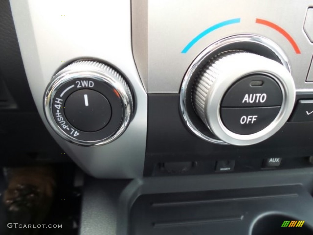 2017 Toyota Tundra Limited CrewMax 4x4 Controls Photo #120142133