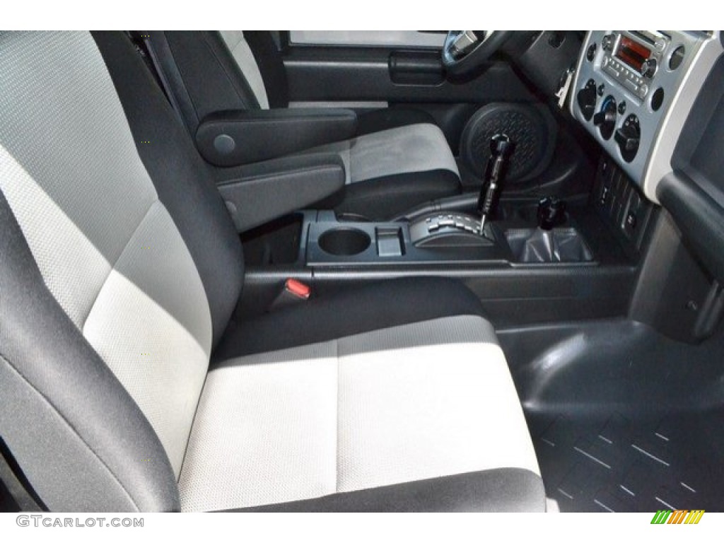 2013 FJ Cruiser 4WD - Trail Teams Cement Gray / Dark Charcoal photo #15