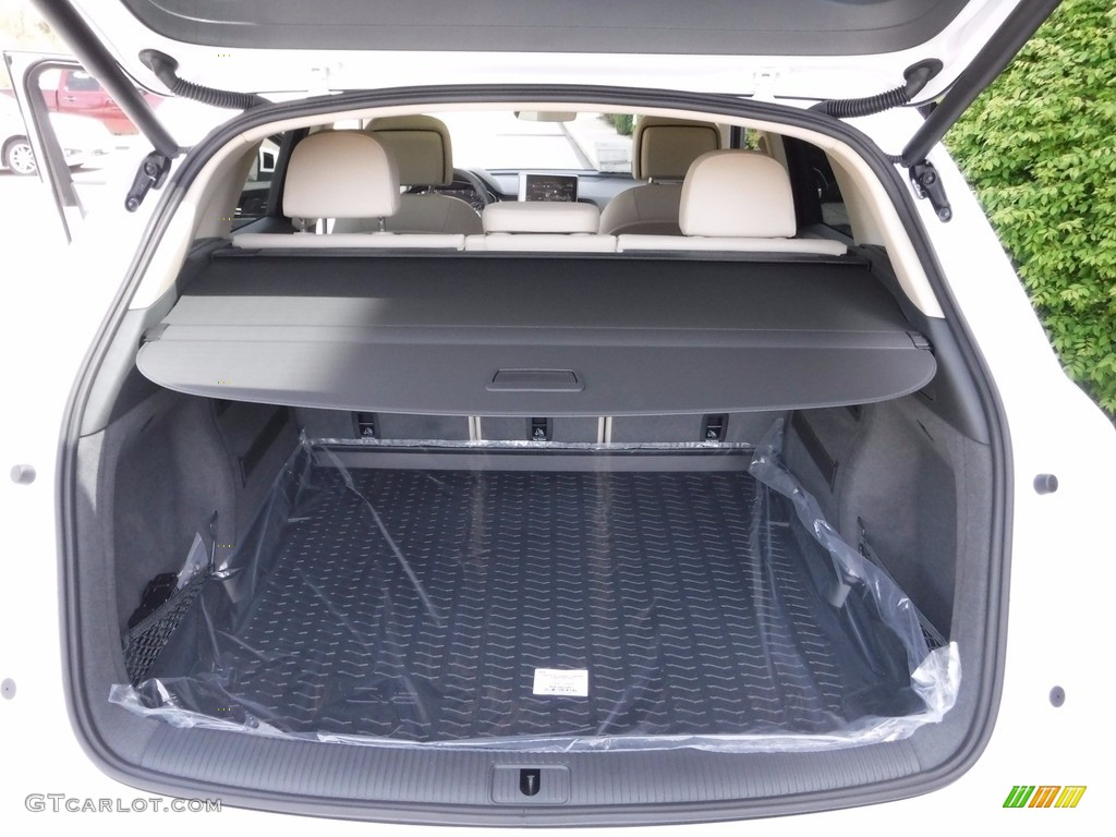 2018 Audi Q5 2.0 TFSI Premium Plus quattro Trunk Photo #120142391