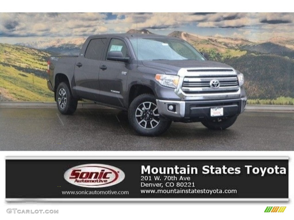 2017 Tundra SR5 CrewMax 4x4 - Magnetic Gray Metallic / Graphite photo #1