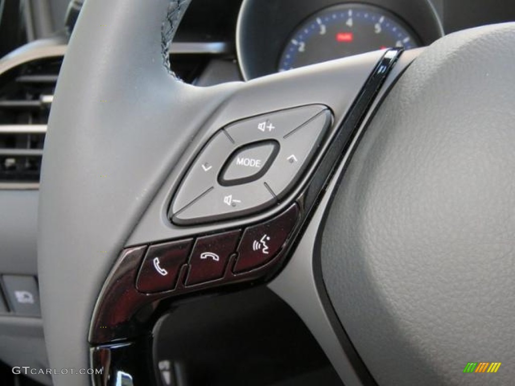 2018 Toyota C-HR XLE Controls Photo #120151652