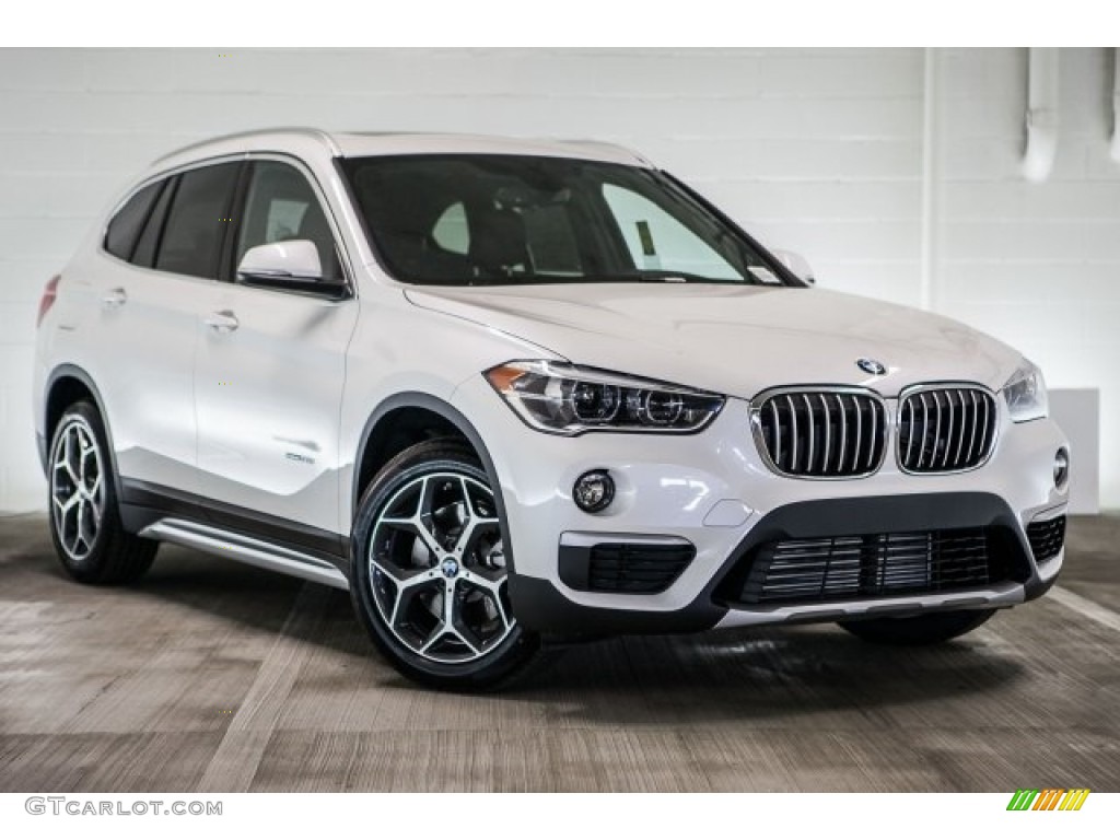 Mineral White Metallic 2017 BMW X1 sDrive28i Exterior Photo #120152147