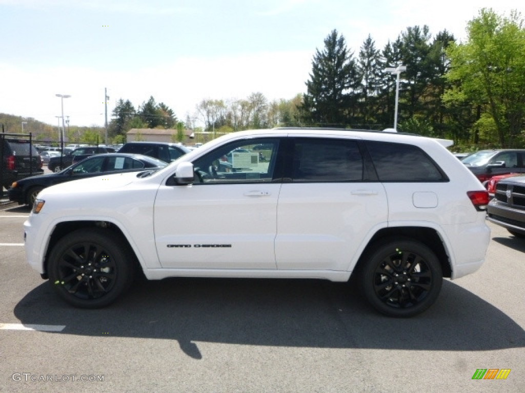 2017 Grand Cherokee Laredo 4x4 - Bright White / Black photo #3