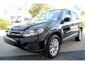 Deep Black Pearl - Tiguan Wolfsburg Photo No. 5
