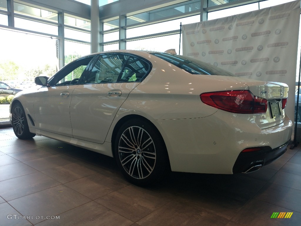 2017 5 Series 540i xDrive Sedan - Alpine White / Black photo #2
