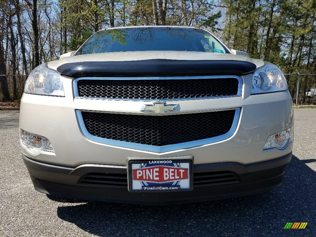 2011 Traverse LT - Gold Mist Metallic / Ebony/Ebony photo #2