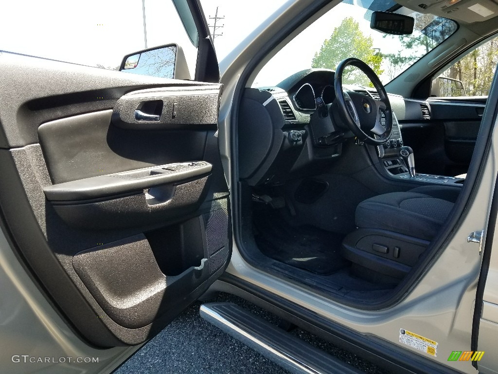 2011 Traverse LT - Gold Mist Metallic / Ebony/Ebony photo #16