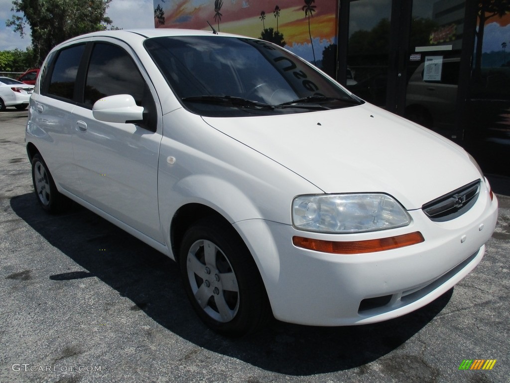 2006 Chevrolet Aveo LS Hatchback Exterior Photos