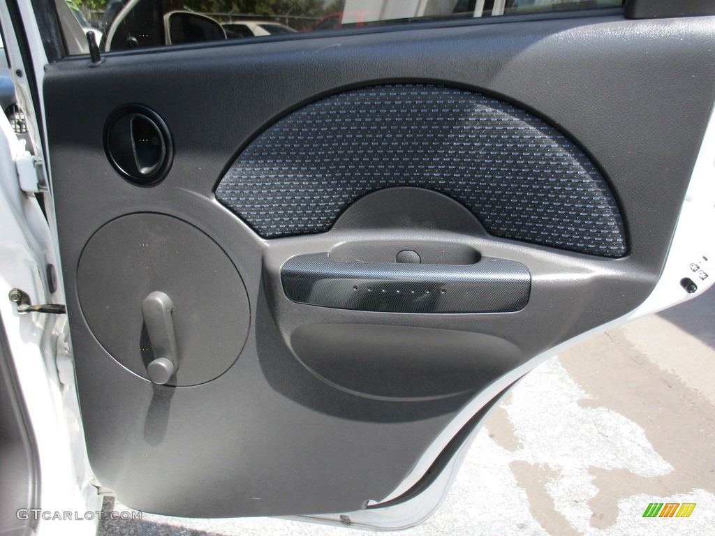 2006 Aveo LS Hatchback - Summit White / Charcoal photo #19
