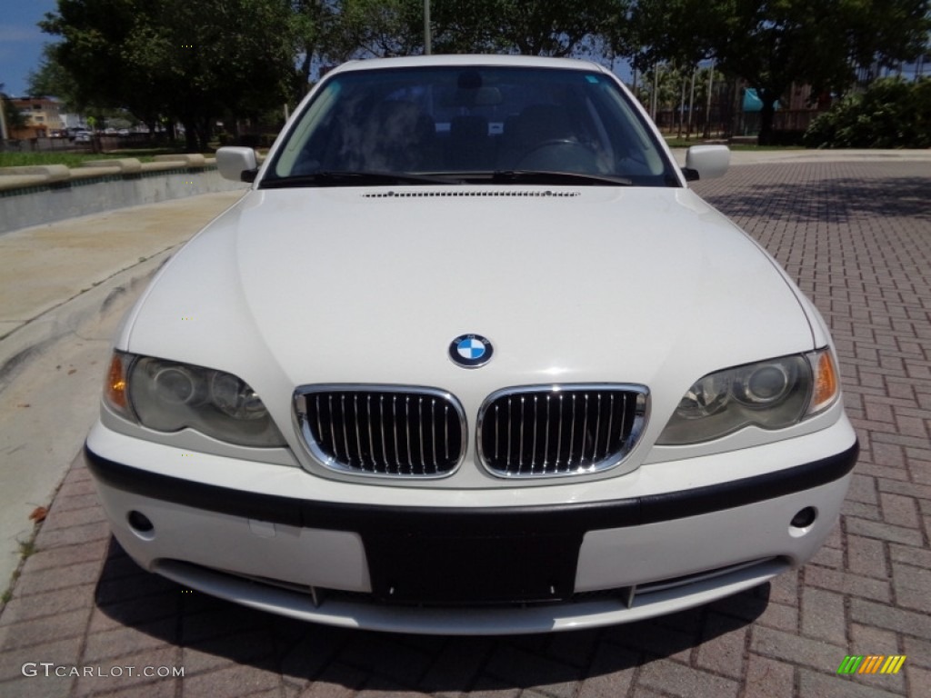 2003 3 Series 330i Sedan - Alpine White / Sand photo #16