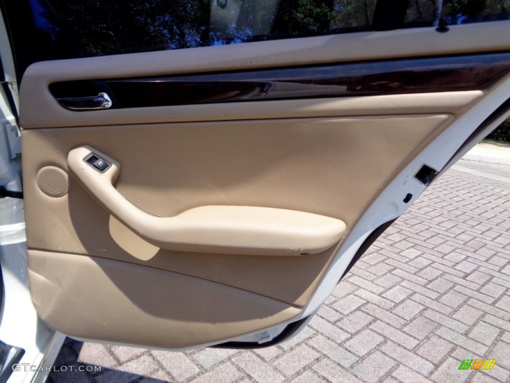 2003 3 Series 330i Sedan - Alpine White / Sand photo #57