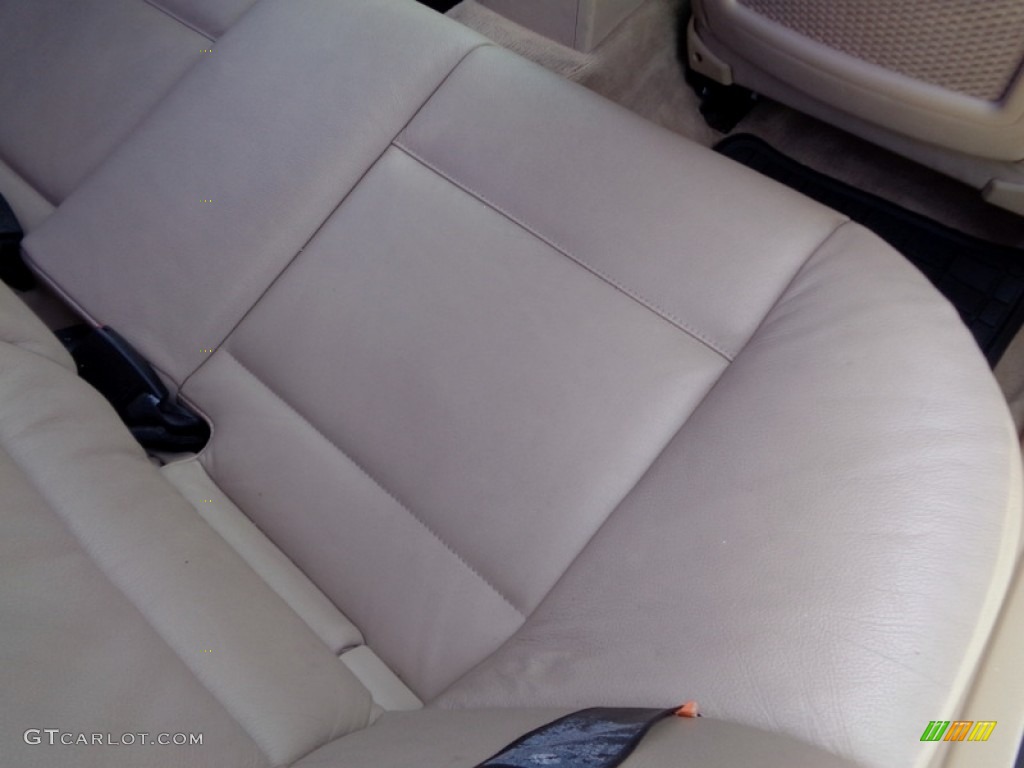 2003 3 Series 330i Sedan - Alpine White / Sand photo #61