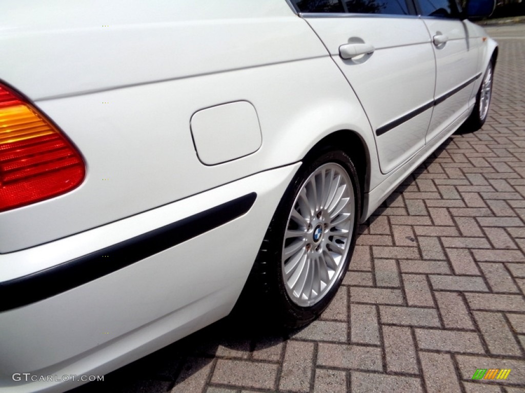 2003 3 Series 330i Sedan - Alpine White / Sand photo #62
