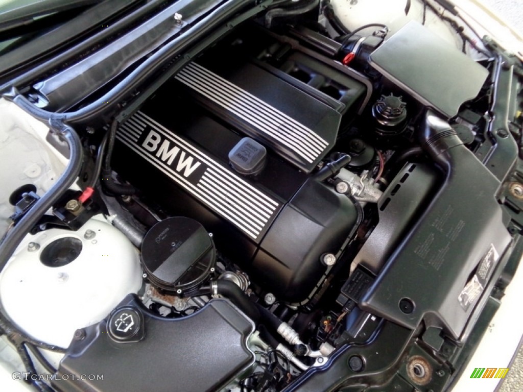 2003 BMW 3 Series 330i Sedan Engine Photos