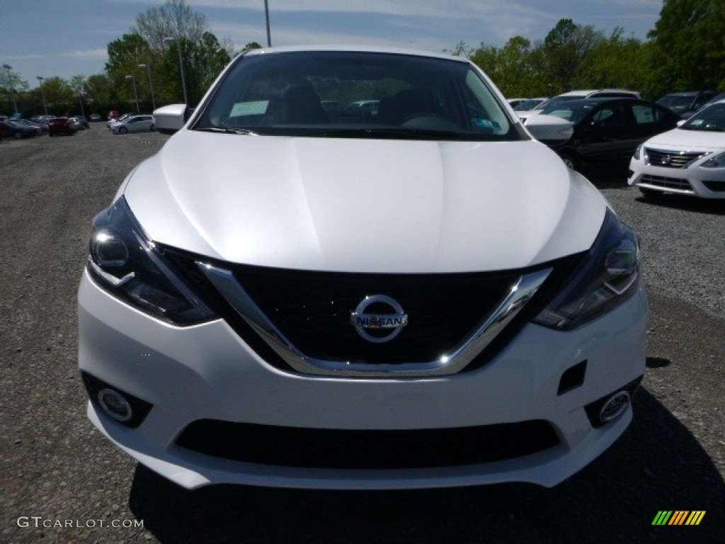 2017 Sentra SR - Aspen White / Charcoal photo #12