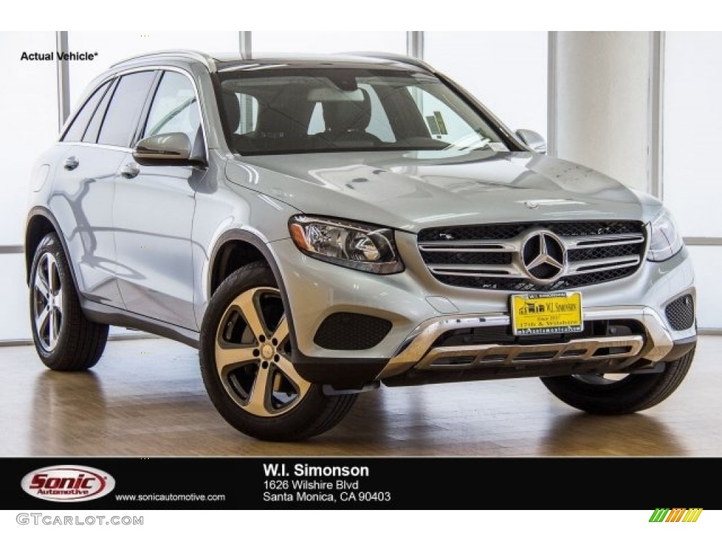 2016 GLC 300 4Matic - Diamond Silver Metallic / Black photo #1